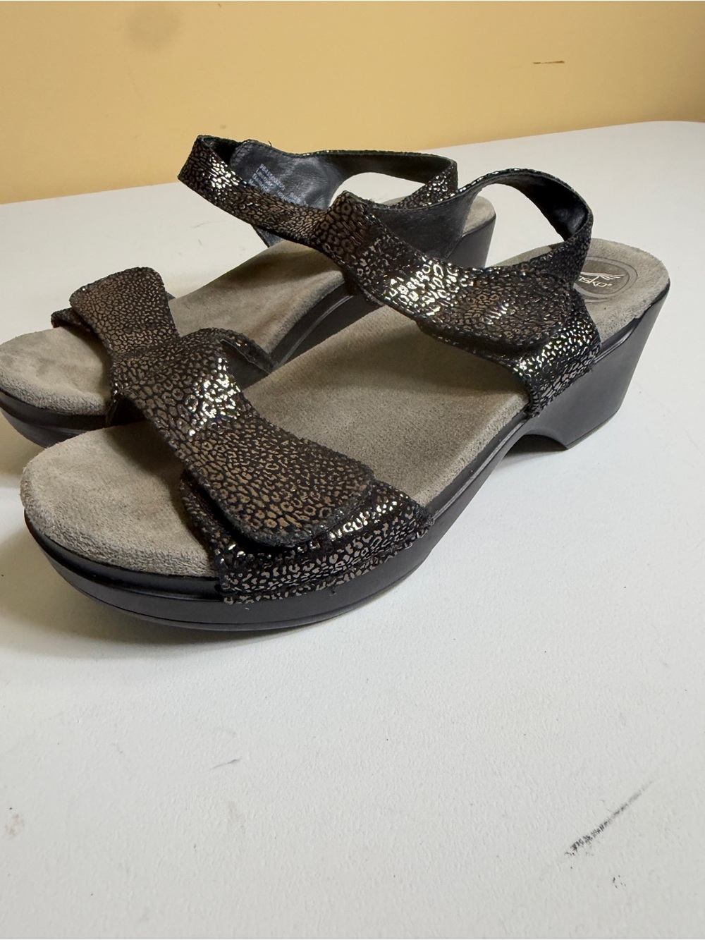 Dansko Sonnet Black Metallic Shimmer Wedge Sandals Size 38 / US 7.5-8